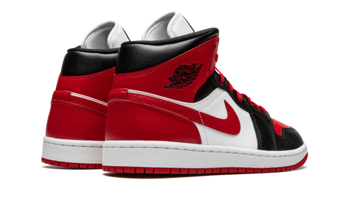 AIR JORDAN 1 MID WMNS 3