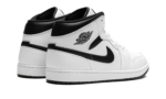 Air Jordan 1 Mid 3